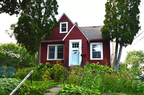 1041 Van Buren Ave, Saint Paul, MN 55104