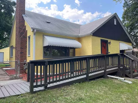 907 Humboldt Ave, West Saint Paul, MN 55118