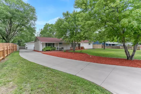 10020 Kumquat St NW, Coon Rapids, MN 55433