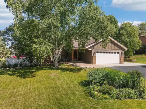 16990 Gannon Way W, Rosemount, MN 55068