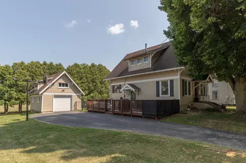 317 1st Ave SE, Hayfield, MN 55940