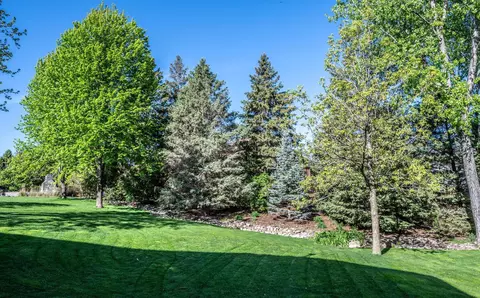 545 Hawthorne Woods Dr, Eagan, MN 55123 photo 29