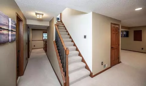 545 Hawthorne Woods Dr, Eagan, MN 55123 photo 48