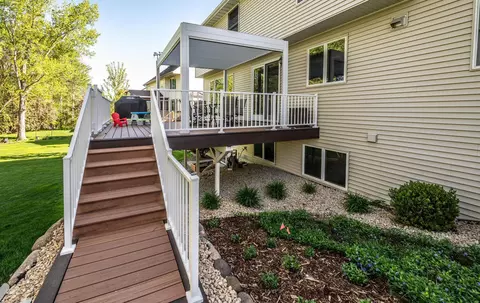 545 Hawthorne Woods Dr, Eagan, MN 55123 photo 24