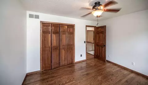 545 Hawthorne Woods Dr, Eagan, MN 55123 photo 40