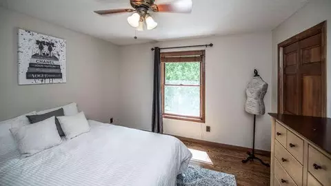 545 Hawthorne Woods Dr, Eagan, MN 55123 photo 41