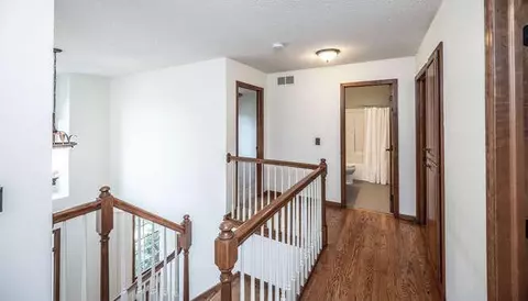 545 Hawthorne Woods Dr, Eagan, MN 55123 photo 35
