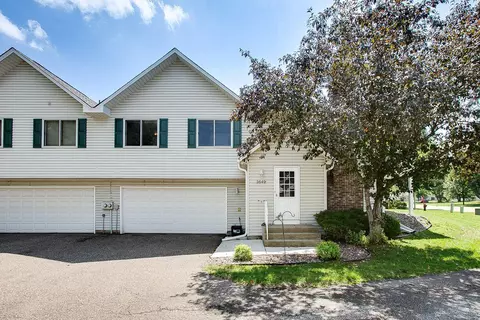 3649 Gershwin Ln N, Oakdale, MN 55128
