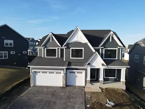 16982 47th Pl N, Plymouth, MN 55446