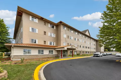 211 1st St NE #412, Rochester, MN 55906
