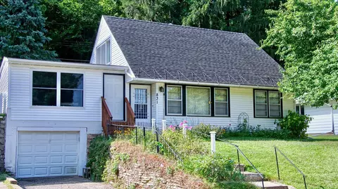 831 Wilkie St, Red Wing, MN 55066
