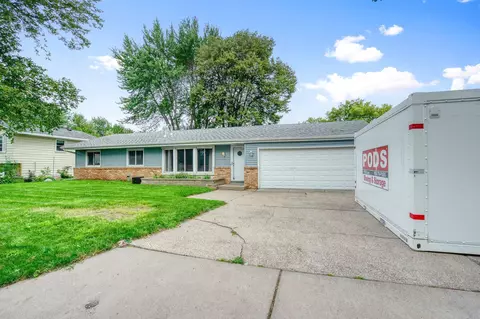 231 Kathleen Dr, West Saint Paul, MN 55118