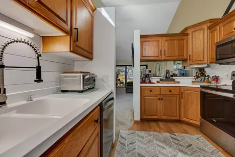 1126 Par Ln, Willmar, MN 56201 photo 6