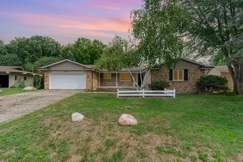 8718 Westmoreland Ln, Saint Louis Park, MN 55426