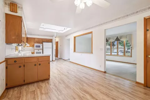431 Eldridge Ave E, Maplewood, MN 55117 photo 6