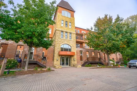640 Main St N #4, Stillwater, MN 55082