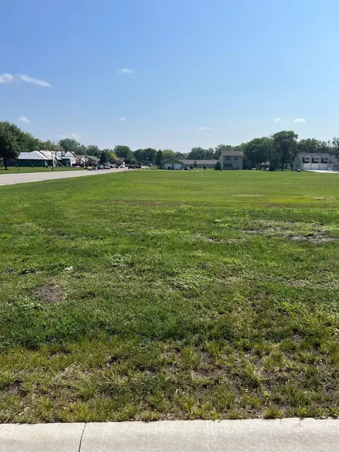 105 107 Harrison N, Lake Benton, MN 56149