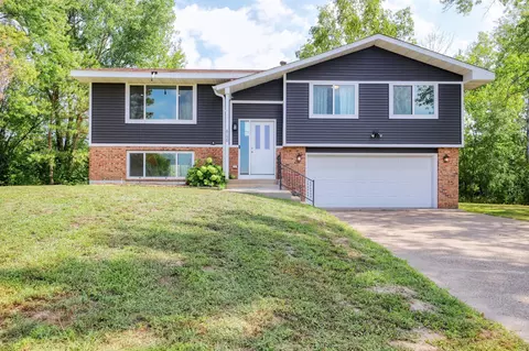 8150 W Rondeau Lake Dr, Forest Lake, MN 55025