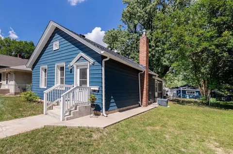 95 Jessamine Ave W, Saint Paul, MN 55117