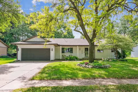 13536 Fernando Ave, Apple Valley, MN 55124