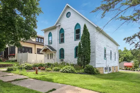 127 Pine St, Glenwood City, WI 54013