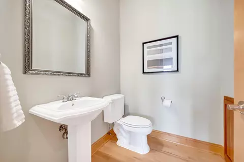 Bath - 6580 71st Ln, Greenfield, MN 55357 photo 1 of 7