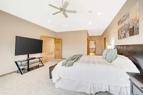 Bedroom - 6580 71st Ln, Greenfield, MN 55357 photo 2 of 6