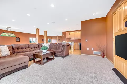 Living - 6580 71st Ln, Greenfield, MN 55357 photo 8 of 10