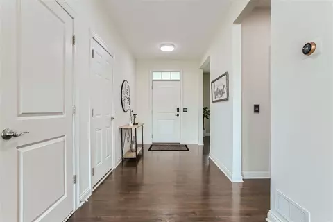 1285 Interlachen Dr, Eagan, MN 55123 photo 7