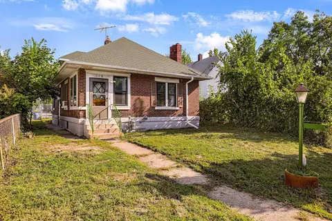 475 Brainerd Ave, Saint Paul, MN 55130