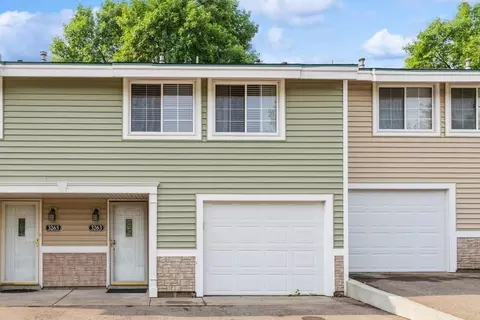 3263 Hill Ridge Dr #20, Eagan, MN 55121