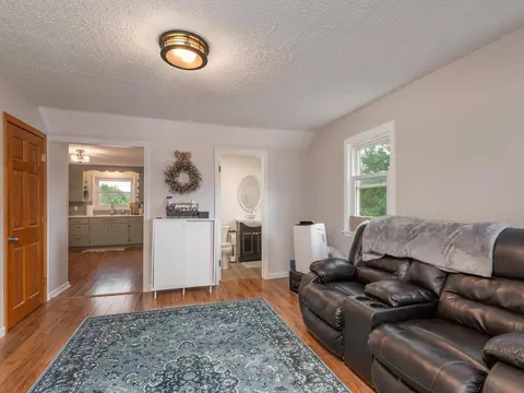 416 E 3rd St, Chaska, MN 55318 photo 14