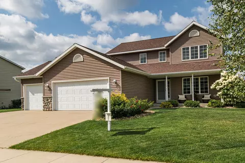 665 Forbrook Ln NW, Rochester, MN 55901