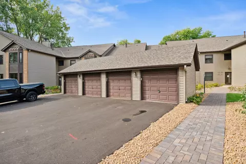 11063 Oregon Cir #74, Bloomington, MN 55438 photo 22