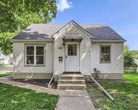 917 Palace Ave, Saint Paul, MN 55102
