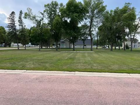 100 102 Kent St N, Lake Benton, MN 56149