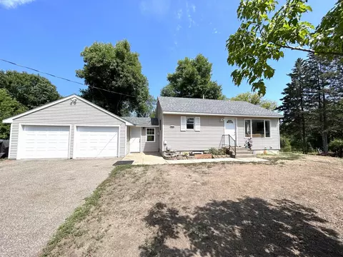 4209 40th St S, Saint Cloud, MN 56301