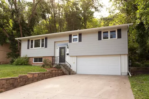 1730 Spruce Dr, Red Wing, MN 55066