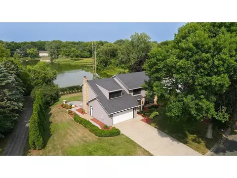 10315 Quaker Ln N, Maple Grove, MN 55369