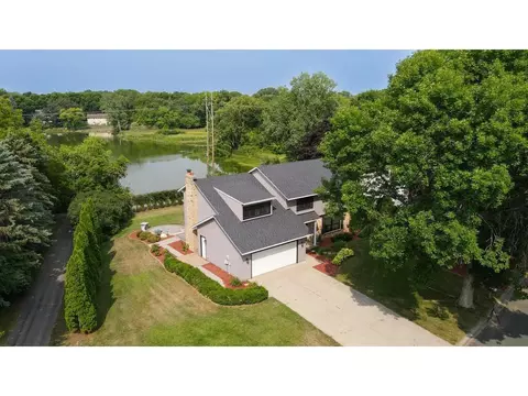 10315 Quaker Ln N, Maple Grove, MN 55369