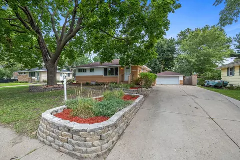 6424 Unity Ave N, Brooklyn Center, MN 55429