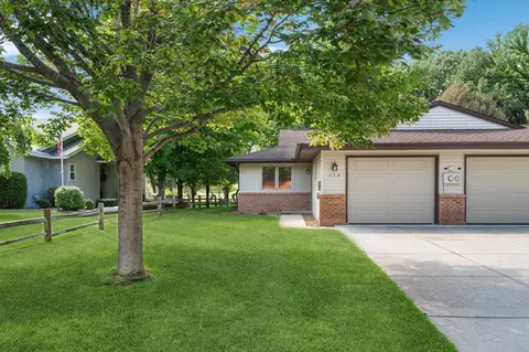 116 Jerry Liefert Dr, Monticello, MN 55362
