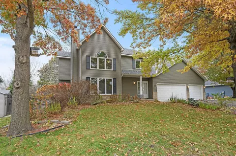 1326 Granite Ln N, Oakdale, MN 55128