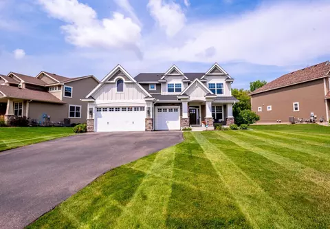 538 6th Street Ln N, Lake Elmo, MN 55042