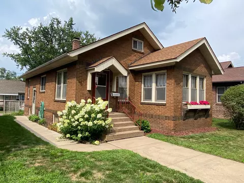 2006 Birch St, Eau Claire, WI 54703