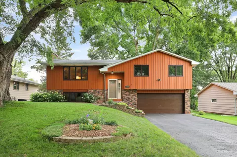 1485 18th Ave NW, New Brighton, MN 55112