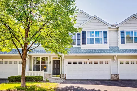 1611 Woodlynn Ave #7, Maplewood, MN 55109