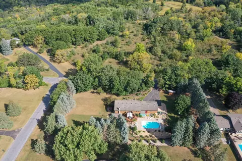 441 Green Mill Ln, Hudson, WI 54016