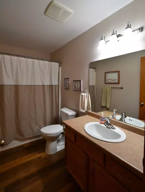 530 5th St E, Wanamingo, MN 55983 photo 9