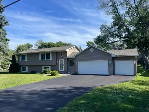 1920 Garden Ln, White Bear Lake, MN 55110